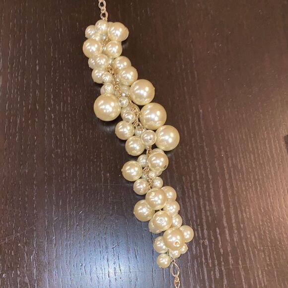 Faux pearls chunky cluster statement necklace(vintage) - Picture 7 of 8